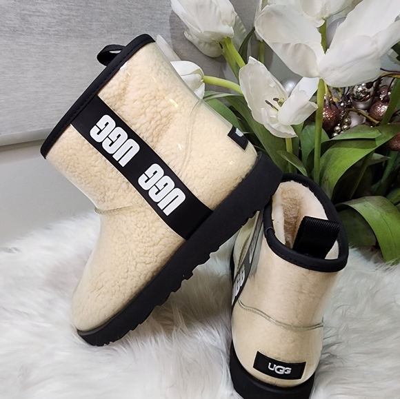 UGG Women Clear Mini Boots  new - Picture 4 of 5